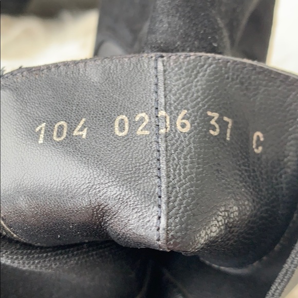 Gucci suede ankle heel boot - Picture 8 of 8